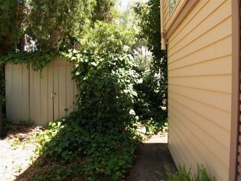 18 Page Drive, Blanchetown SA 5357