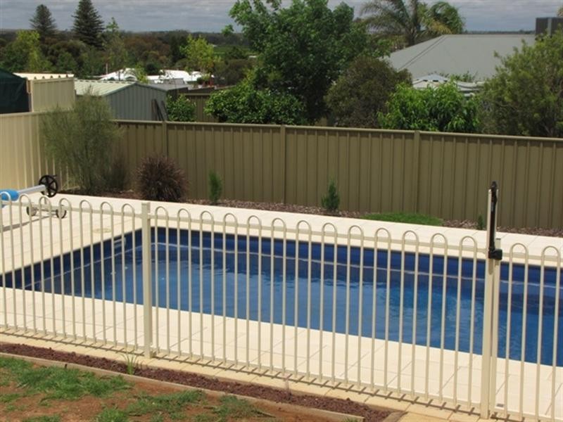 16 Jarvis Street, Berri SA 5343