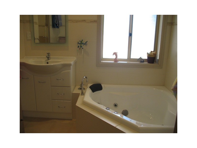 41 Third Street, Loxton SA 5333