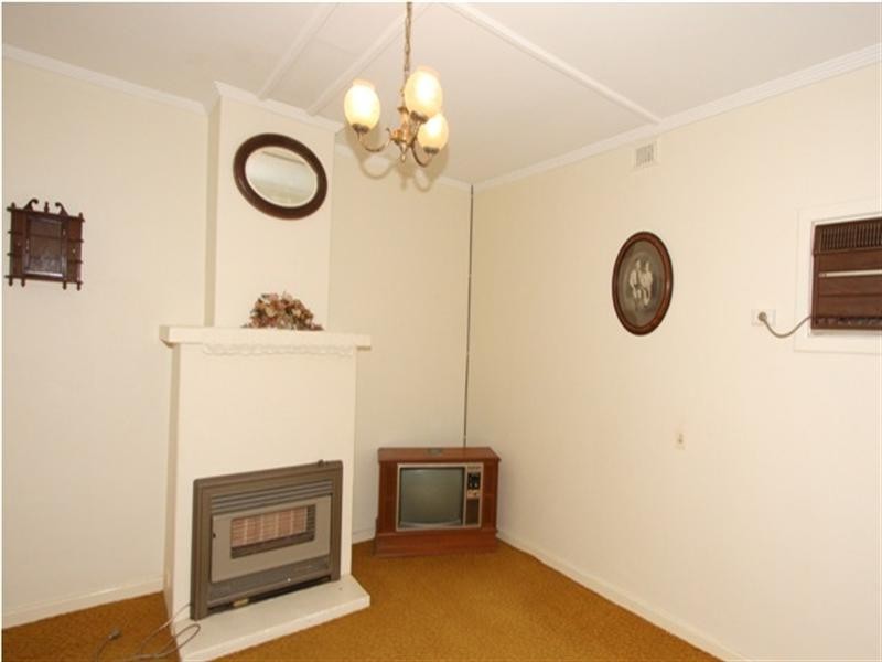 119 Paruna Road, Loxton SA 5333