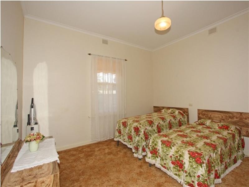 119 Paruna Road, Loxton SA 5333