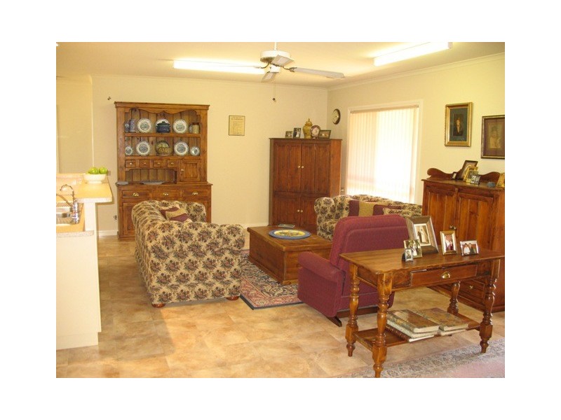 13 Petch Street, Loxton SA 5333