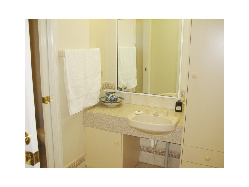 13 Petch Street, Loxton SA 5333