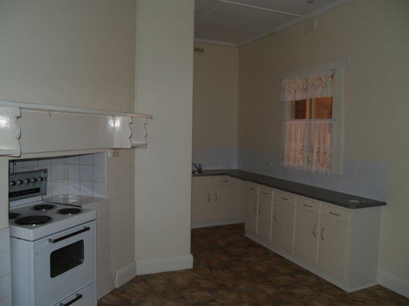 6 Henderson Street, Waikerie SA 5330