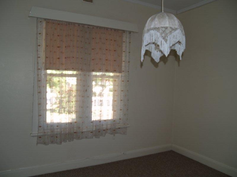 6 Henderson Street, Waikerie SA 5330