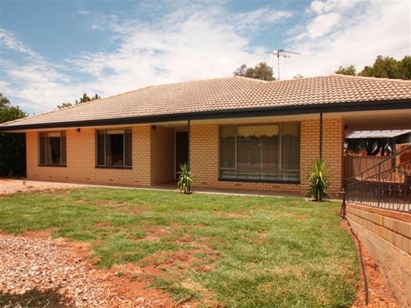 8 Aitken Street, Berri SA 5343