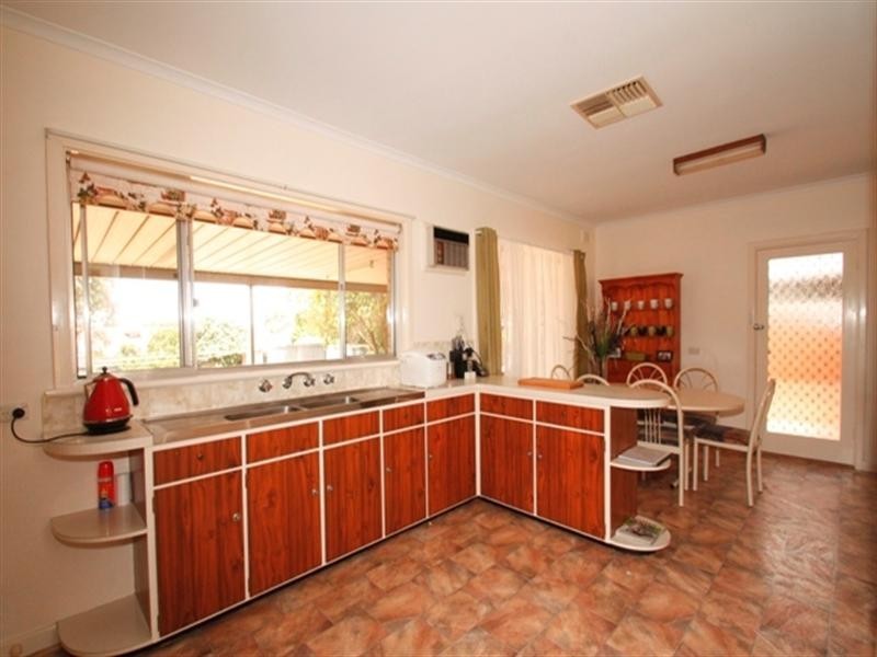 8 Aitken Street, Berri SA 5343