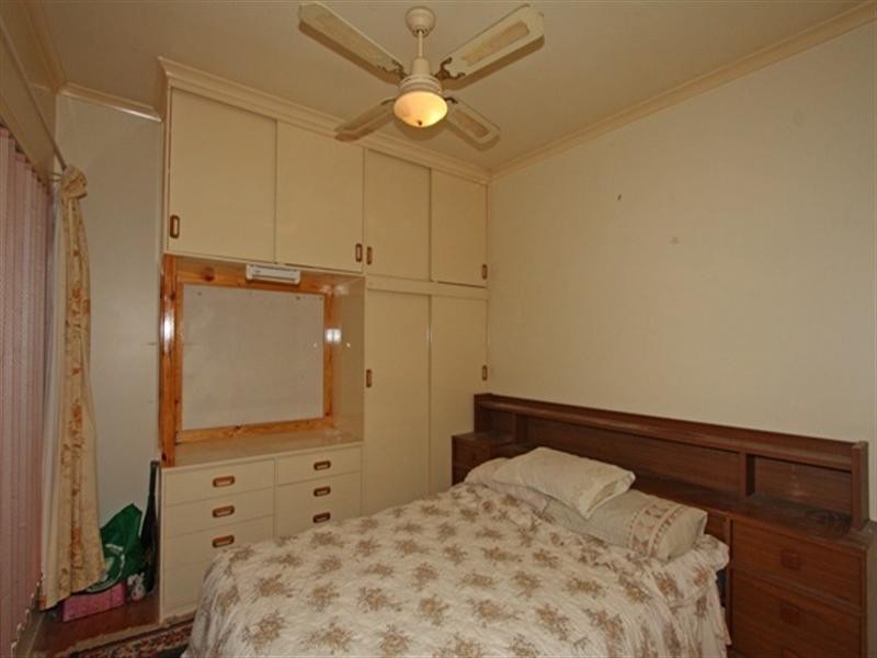 117 Paruna Road, Loxton SA 5333