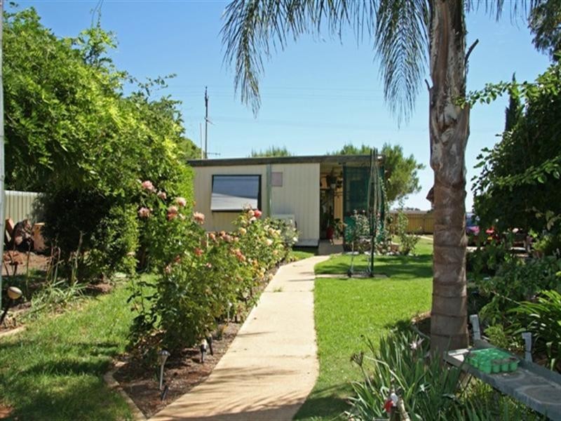 117 Paruna Road, Loxton SA 5333