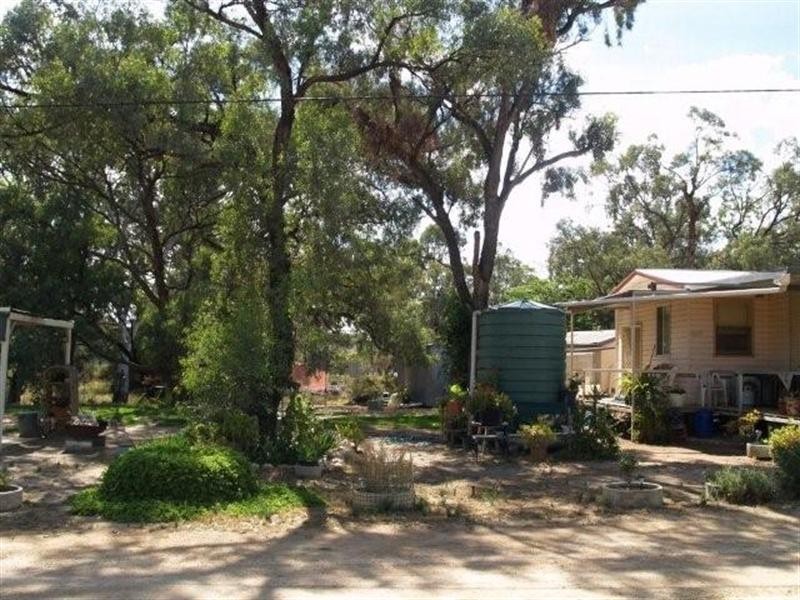 339 Old Punt Road, Blanchetown SA 5357