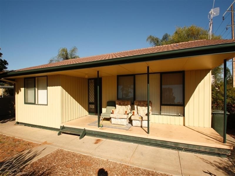 17 Jones Street, Berri SA 5343