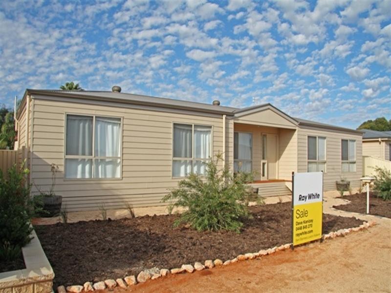 11 Schick Street, Loxton SA 5333
