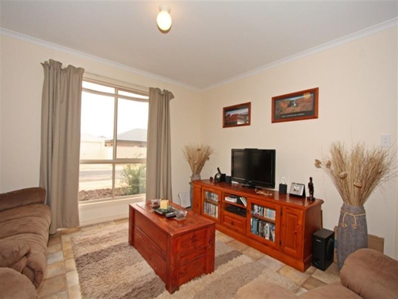 11 Schick Street, Loxton SA 5333