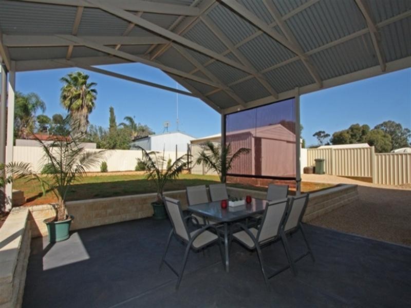 11 Schick Street, Loxton SA 5333