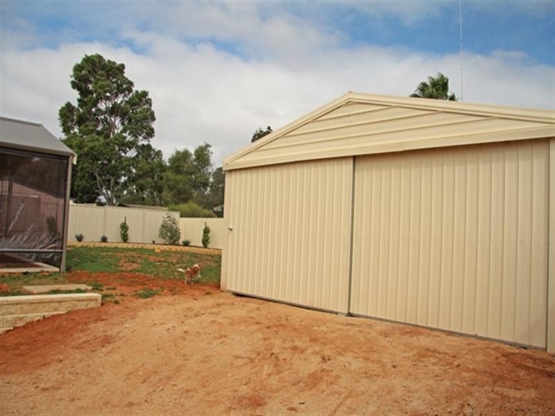 11 Schick Street, Loxton SA 5333