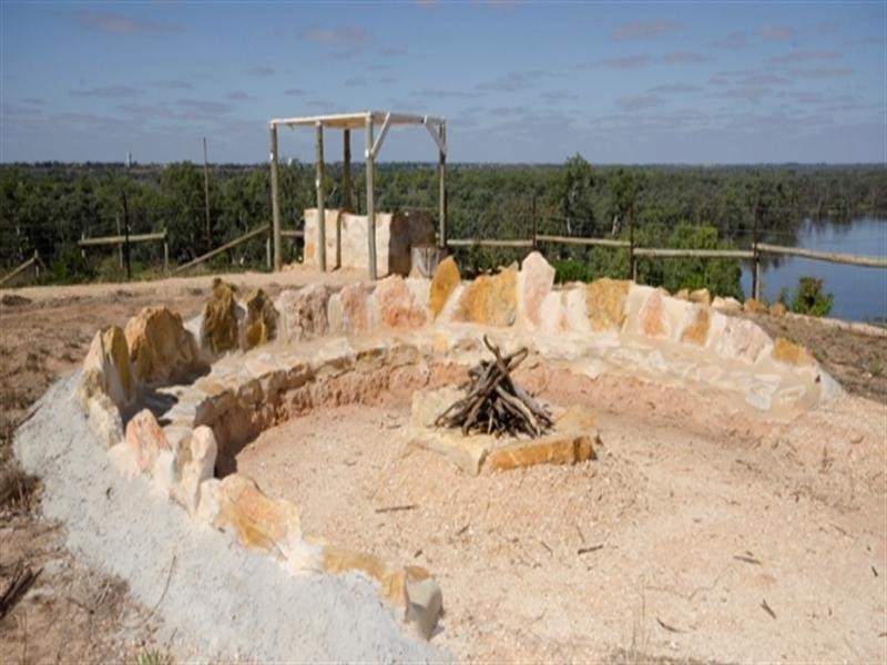 79 Casson Avenue, Loxton SA 5333