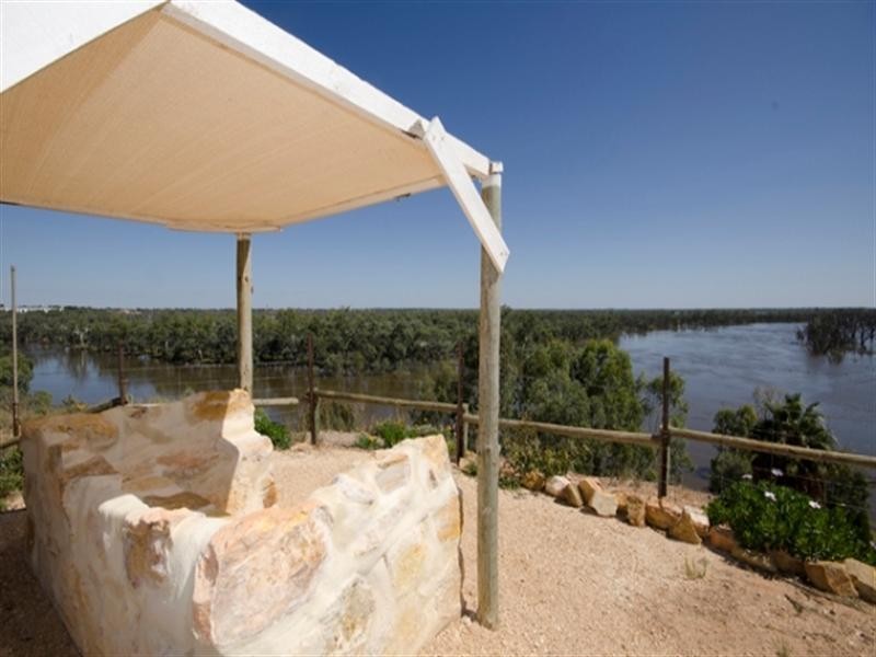 79 Casson Avenue, Loxton SA 5333