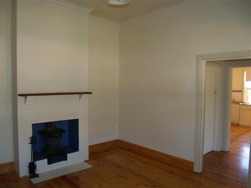 1 Rowe Street, Waikerie SA 5330