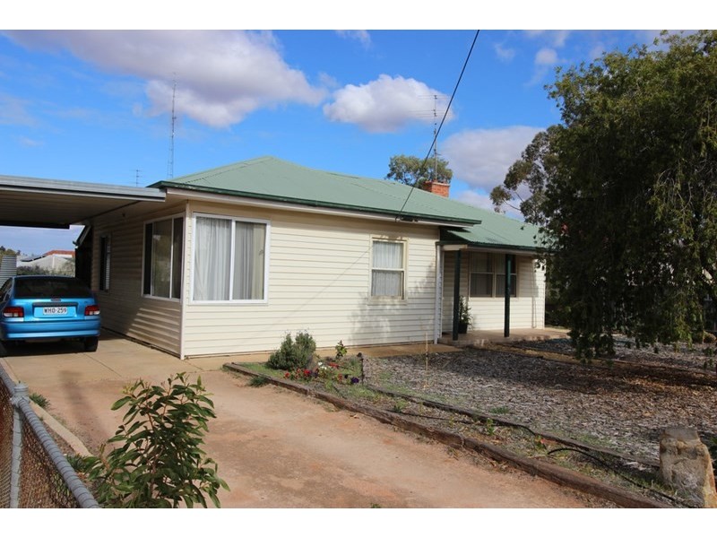 3 Andrew Street, Waikerie SA 5330