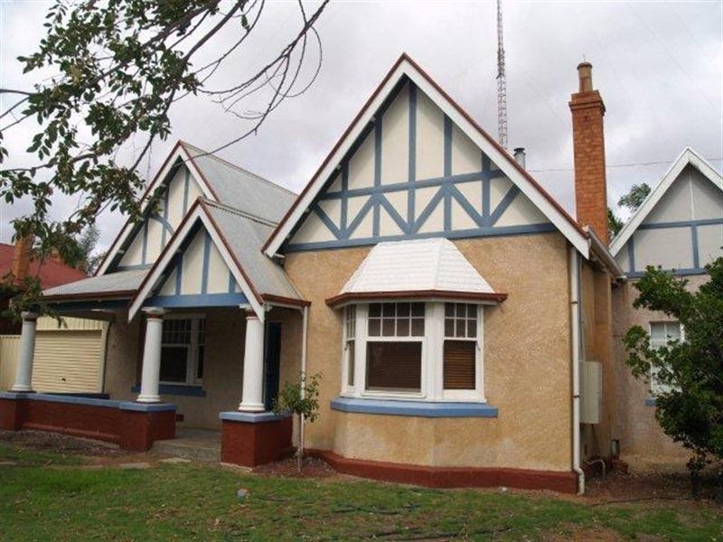 27 Peake Terrace, Waikerie SA 5330