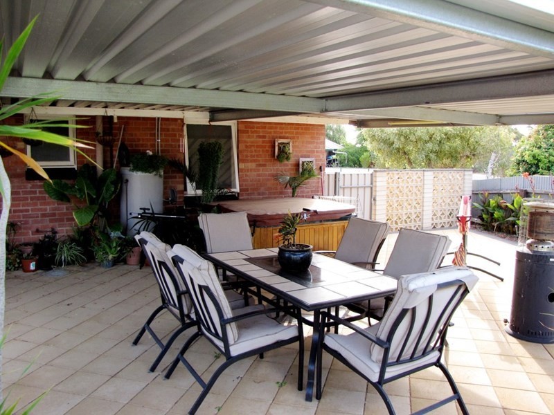 8 Tipper Street, Berri SA 5343