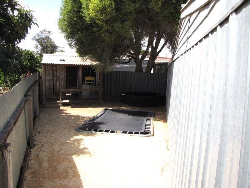 8 Tipper Street, Berri SA 5343