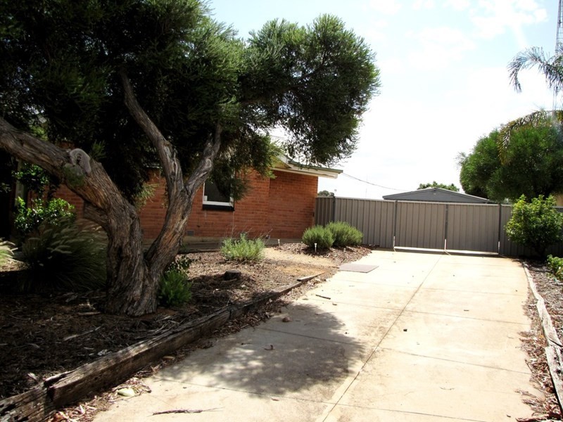 8 Tipper Street, Berri SA 5343