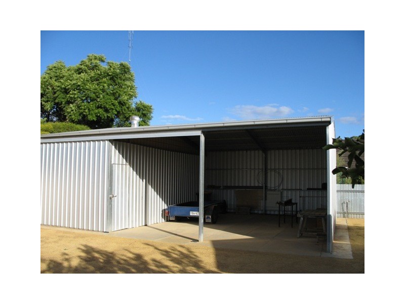 22 Dickerson Street, Barmera SA 5345