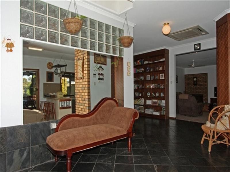 16 Hall Crescent, Loxton SA 5333