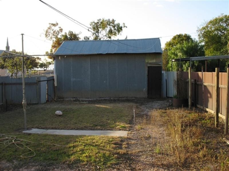 8B Laffer Street, Barmera SA 5345