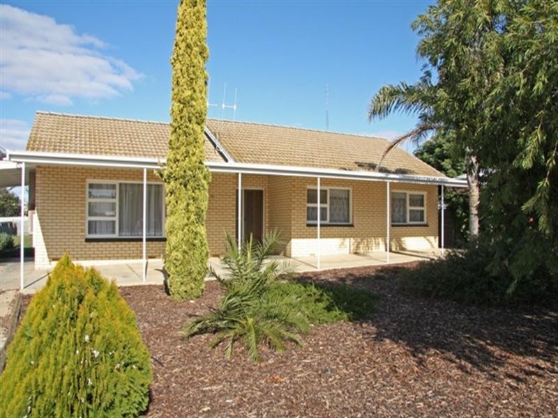 43 First Street, Loxton SA 5333