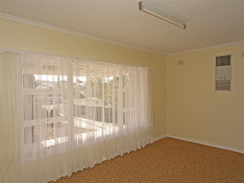 43 First Street, Loxton SA 5333