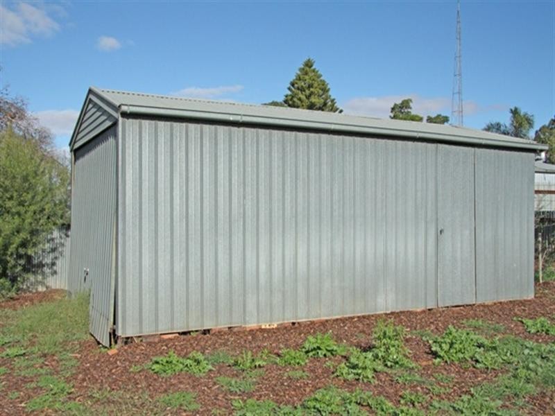 43 First Street, Loxton SA 5333