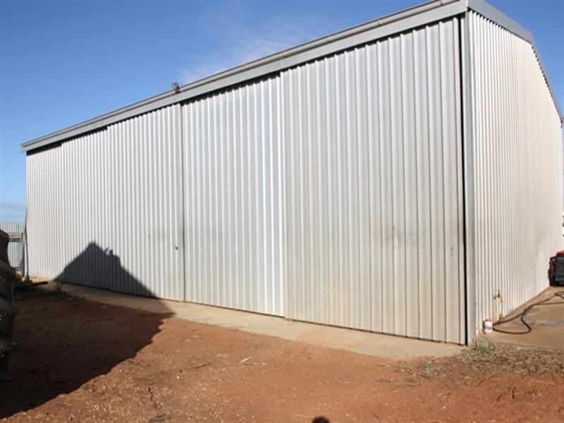 165 Paruna Road, Loxton SA 5333