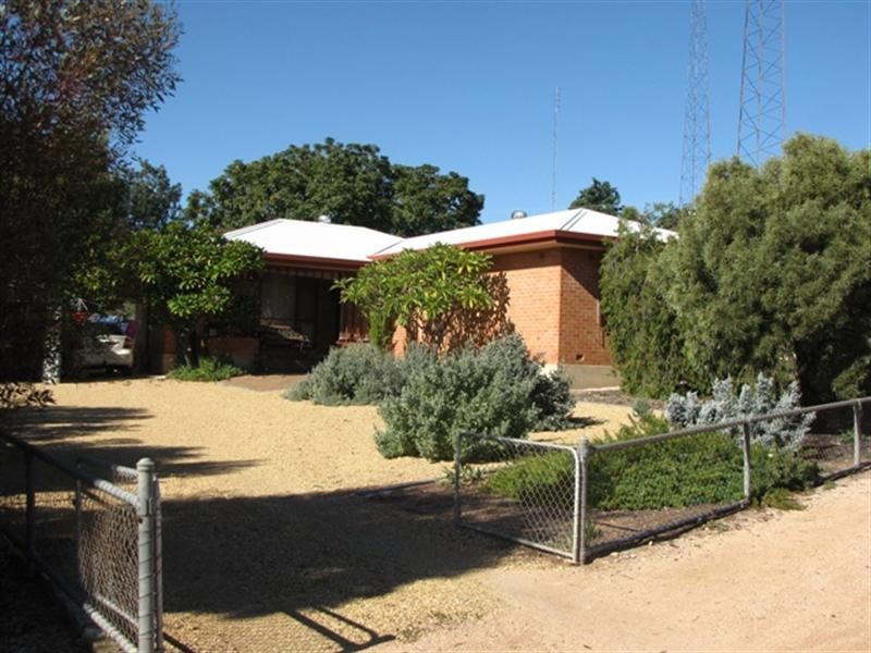 6 Blight Street, Waikerie SA 5330