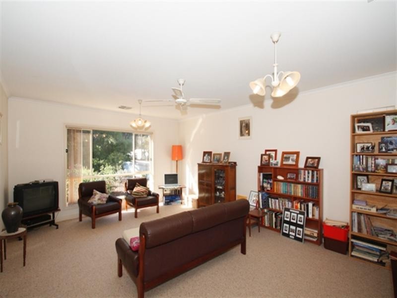 8 Gosse Avenue, Loxton SA 5333