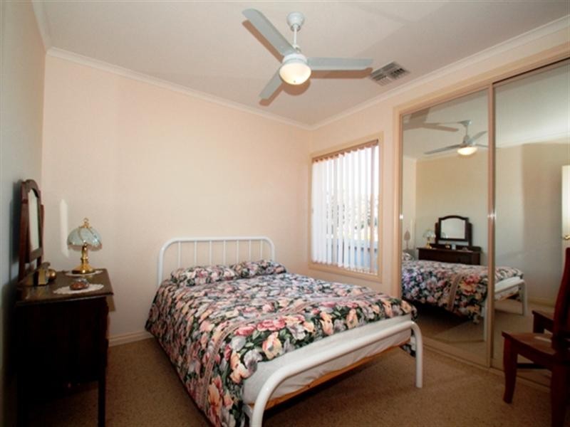 8 Gosse Avenue, Loxton SA 5333