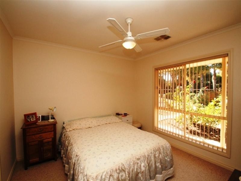 8 Gosse Avenue, Loxton SA 5333