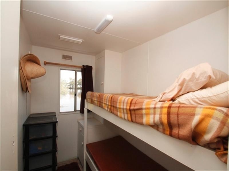 0 Silly Bean Houseboat, Loxton SA 5333