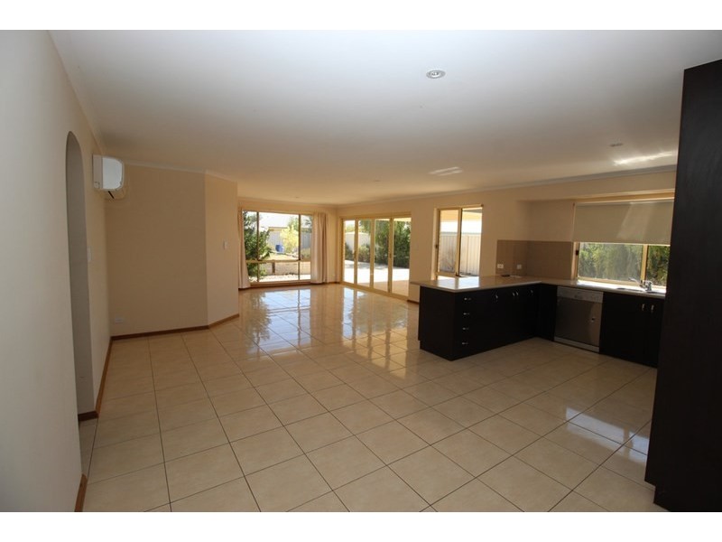 36 Mary Starr Drive, Waikerie SA 5330