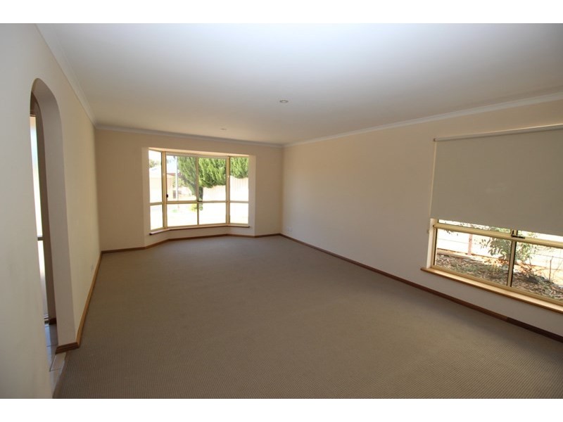 36 Mary Starr Drive, Waikerie SA 5330