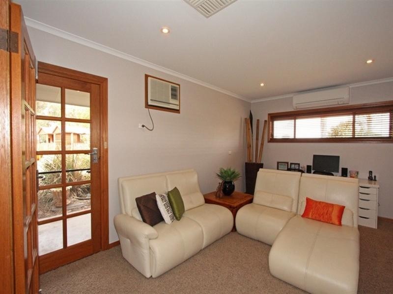 2 Alma Street, Renmark SA 5341