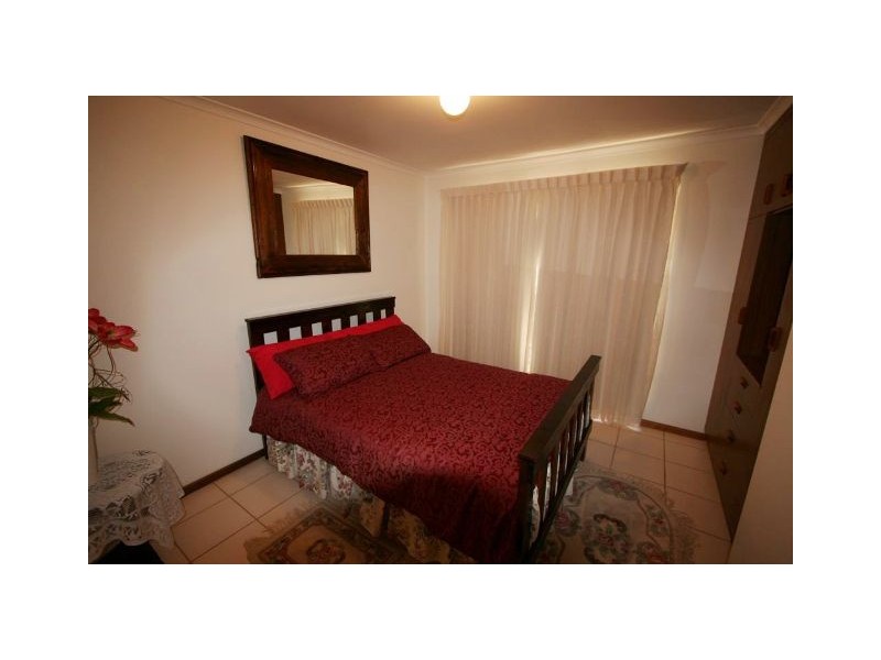 17 Laffer Street, Loxton SA 5333