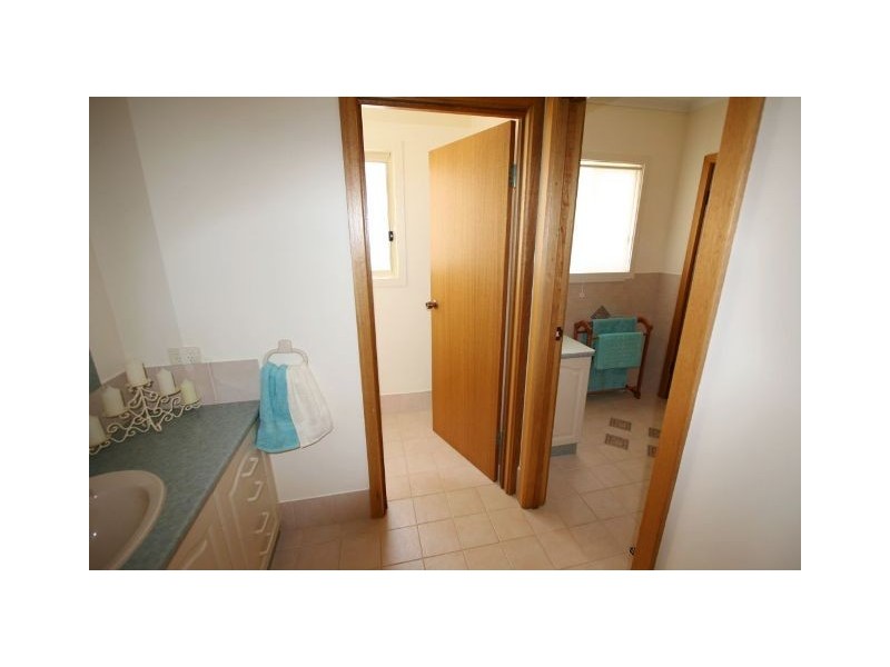 17 Laffer Street, Loxton SA 5333