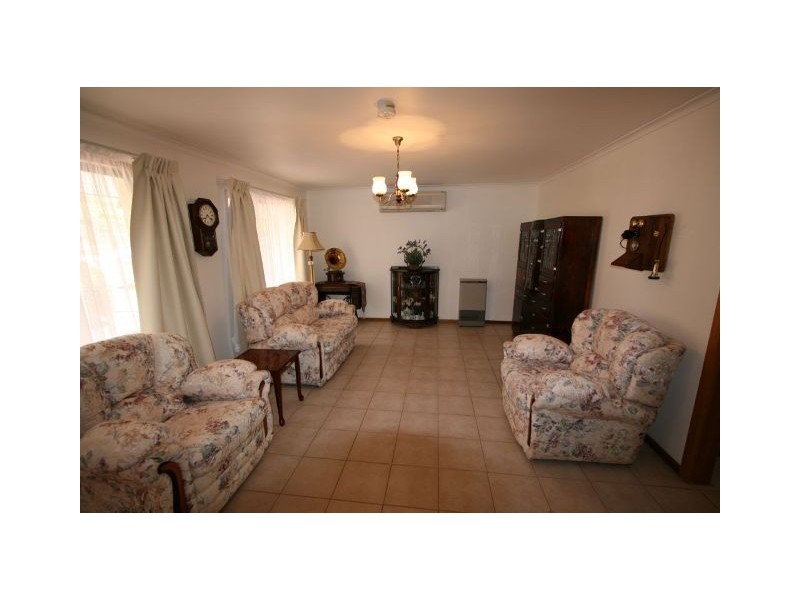 17 Laffer Street, Loxton SA 5333