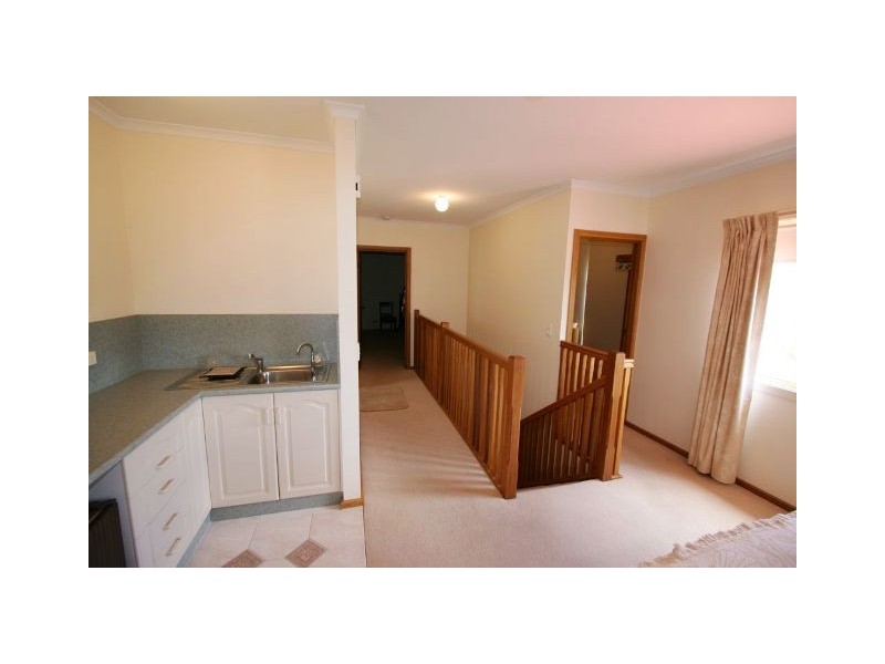 17 Laffer Street, Loxton SA 5333