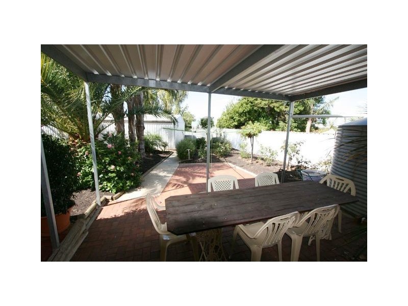 17 Laffer Street, Loxton SA 5333