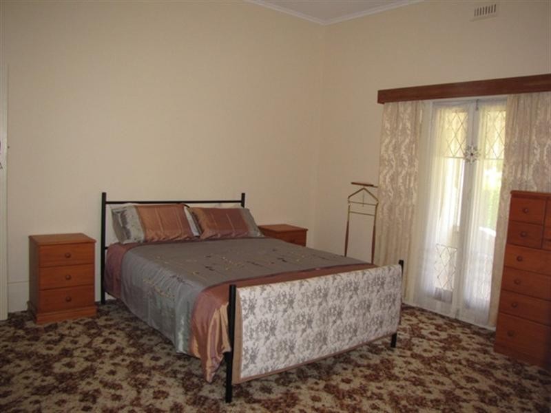 18 Tobruk Terrace, Loxton SA 5333