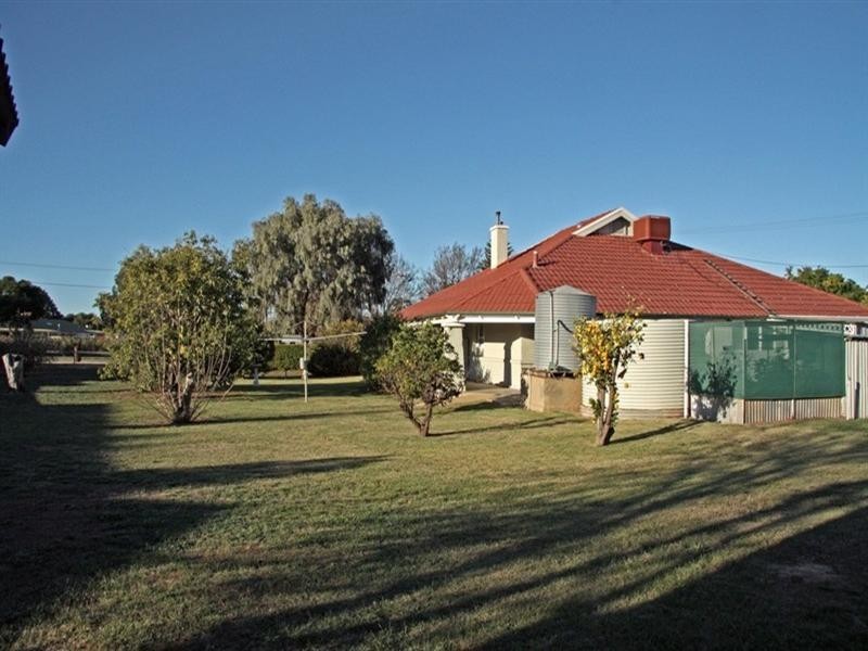 18 Tobruk Terrace, Loxton SA 5333
