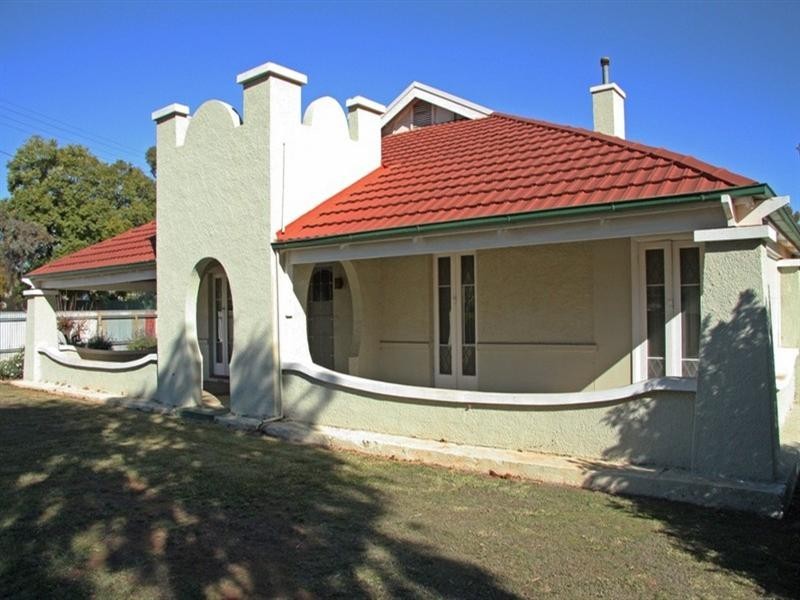 18 Tobruk Terrace, Loxton SA 5333